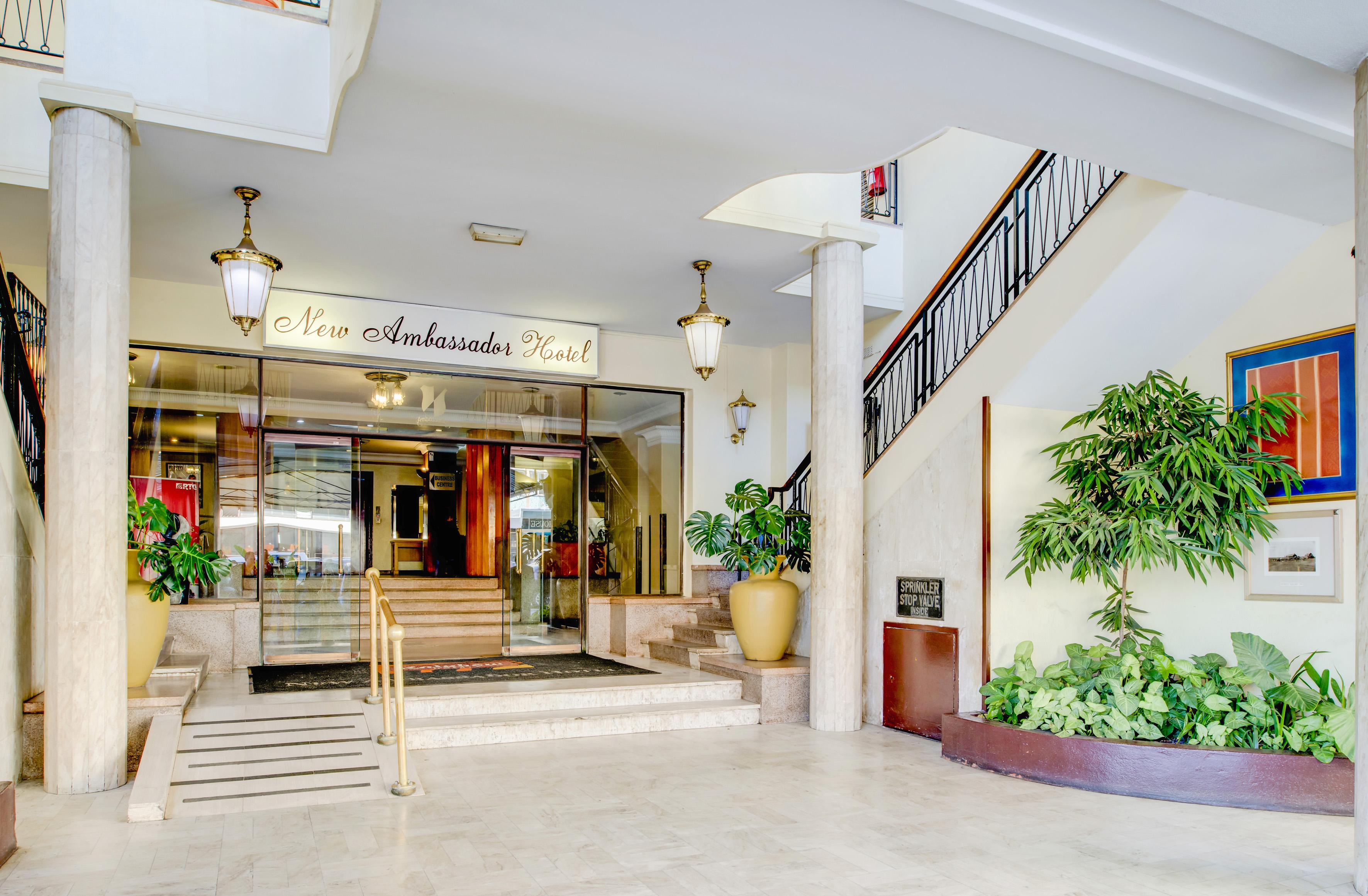 New Ambassador Hotel Harare Dış mekan fotoğraf