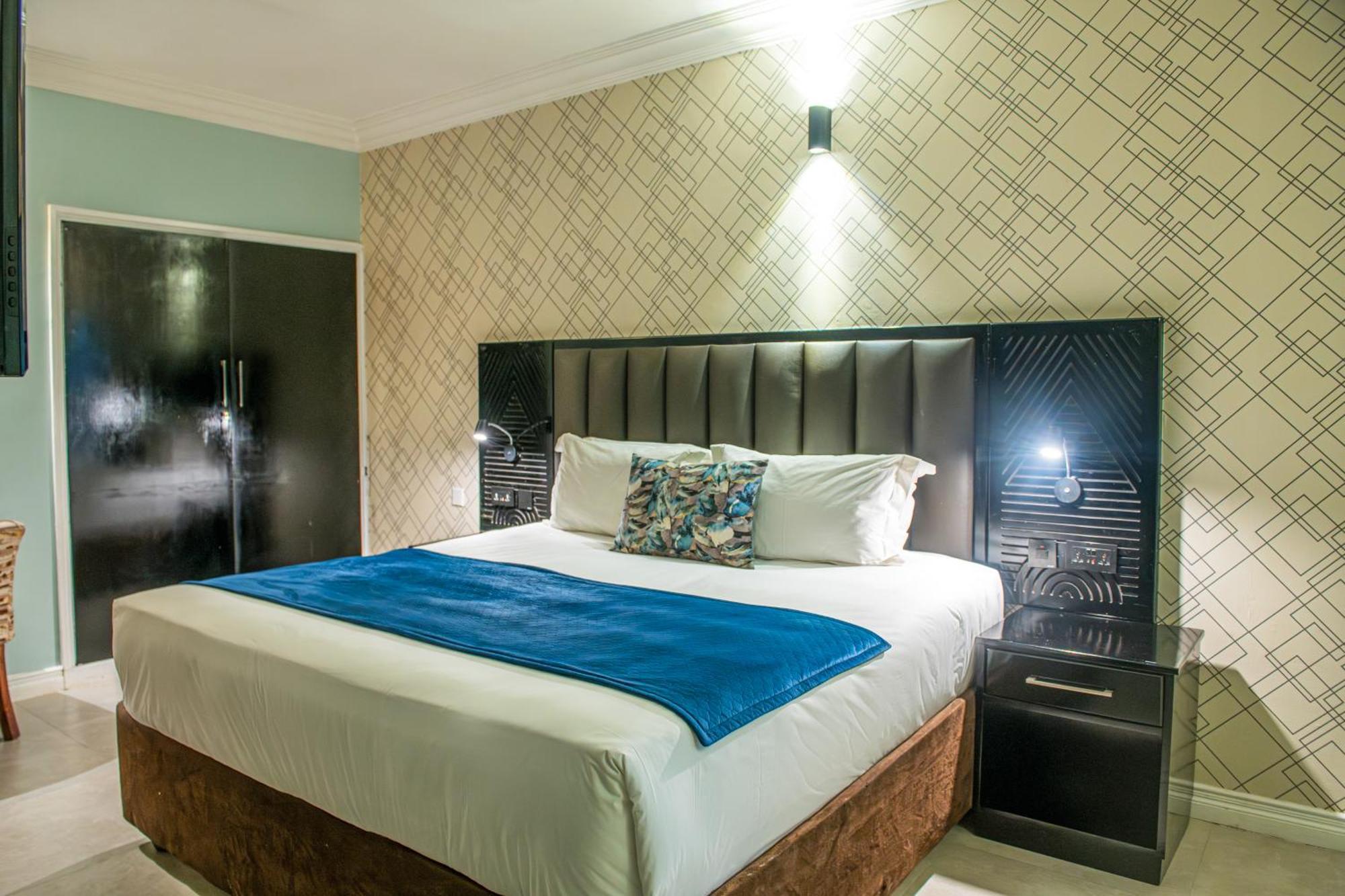 New Ambassador Hotel Harare Dış mekan fotoğraf