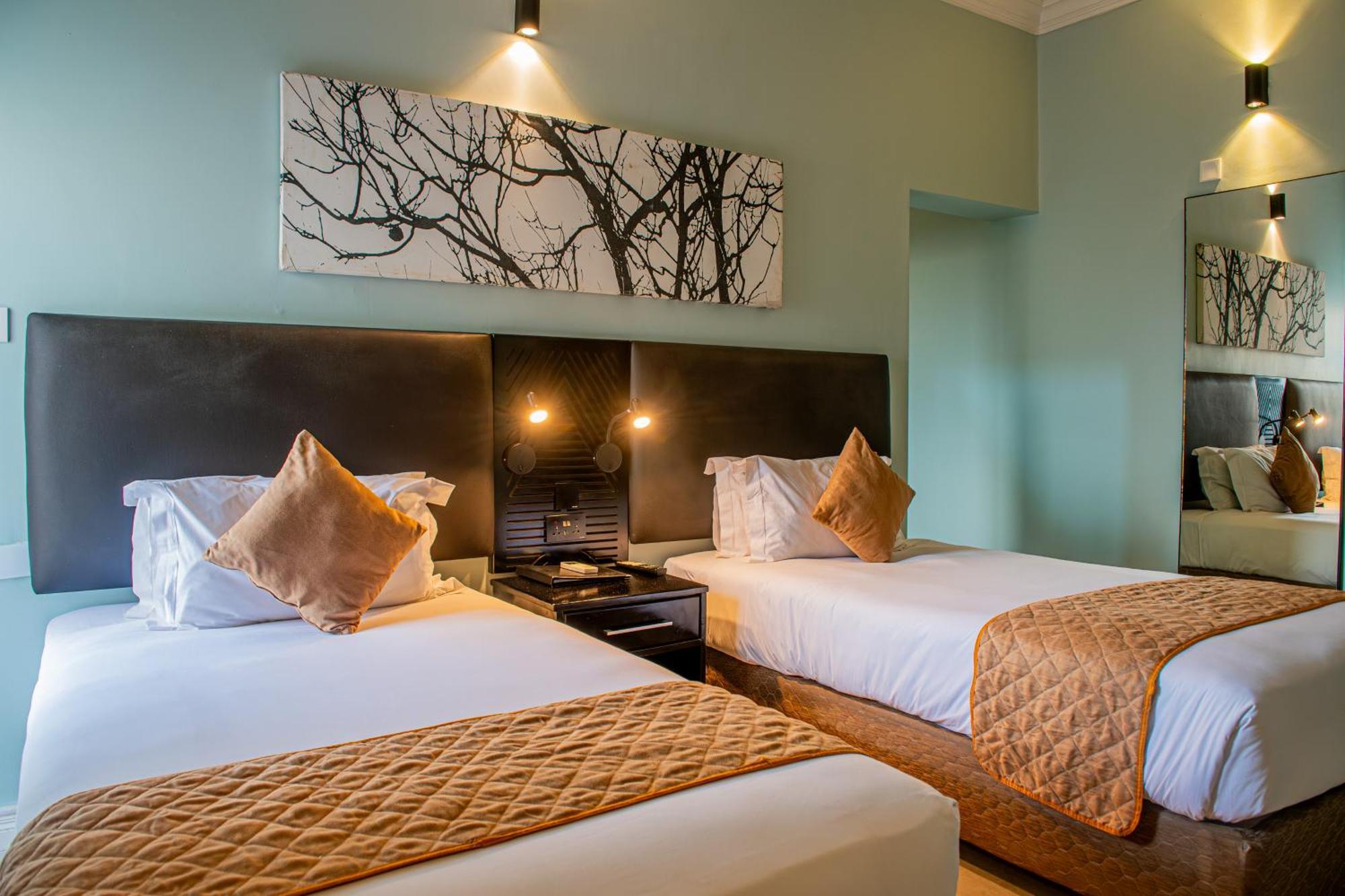 New Ambassador Hotel Harare Dış mekan fotoğraf